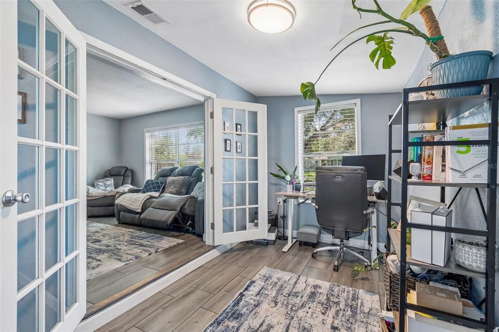 For Sale: $459,000 (3 beds, 2 baths, 1664 Square Feet)