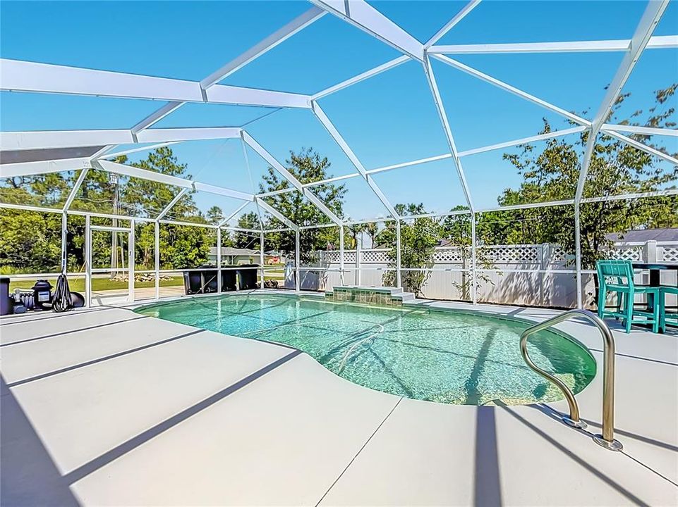 Active With Contract: $379,900 (3 beds, 2 baths, 1632 Square Feet)