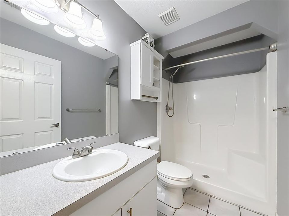 Active With Contract: $379,900 (3 beds, 2 baths, 1632 Square Feet)