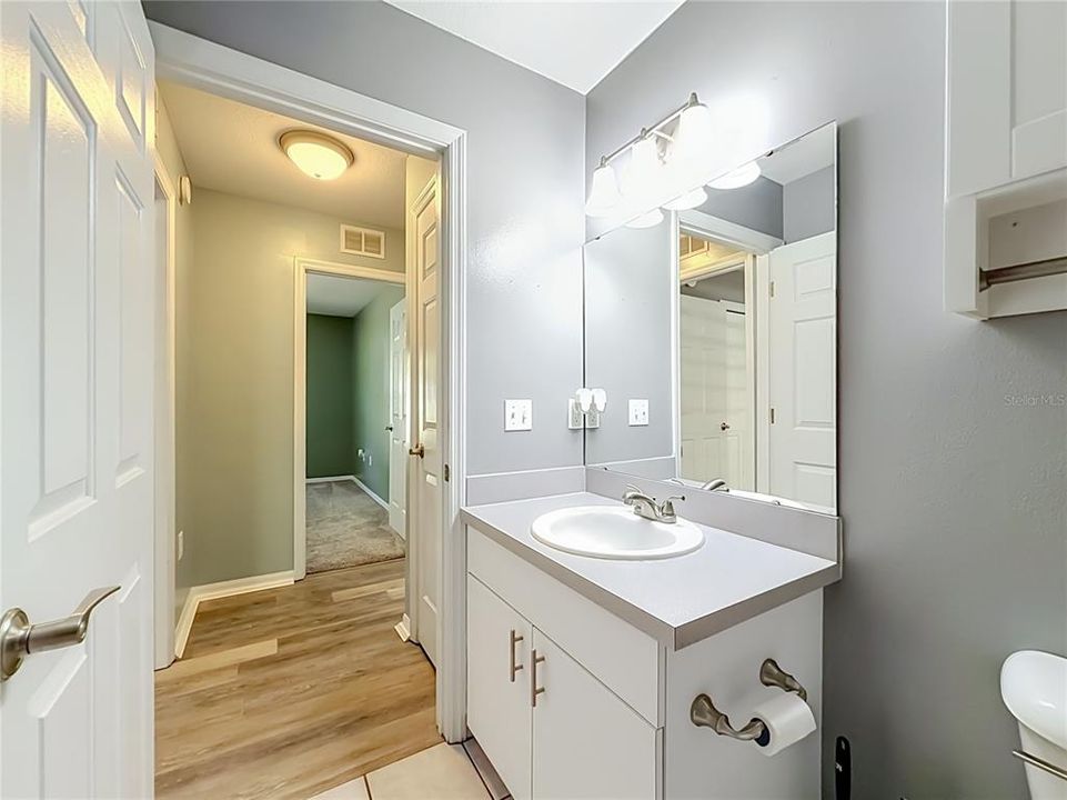 Active With Contract: $379,900 (3 beds, 2 baths, 1632 Square Feet)