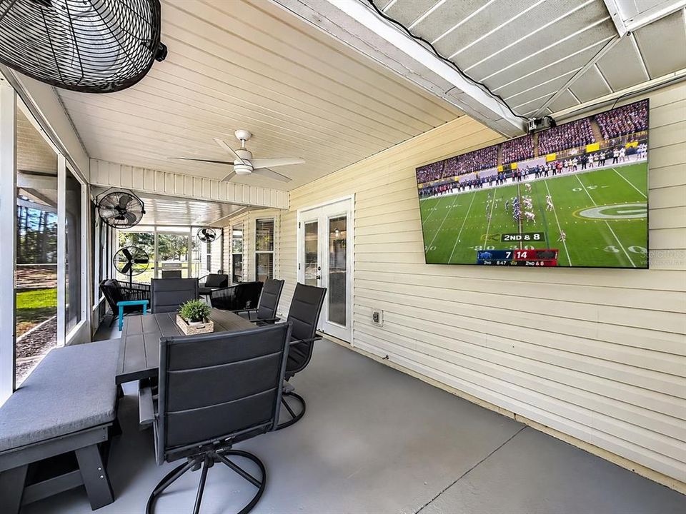 Active With Contract: $379,900 (3 beds, 2 baths, 1632 Square Feet)