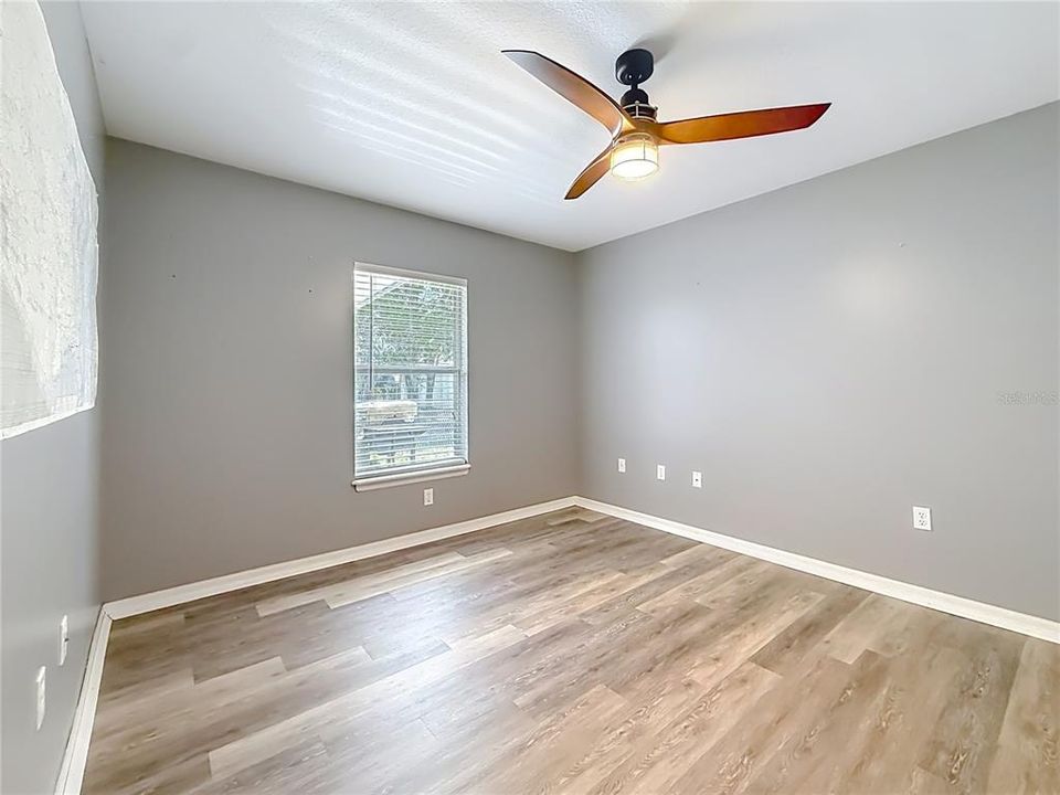 Active With Contract: $379,900 (3 beds, 2 baths, 1632 Square Feet)