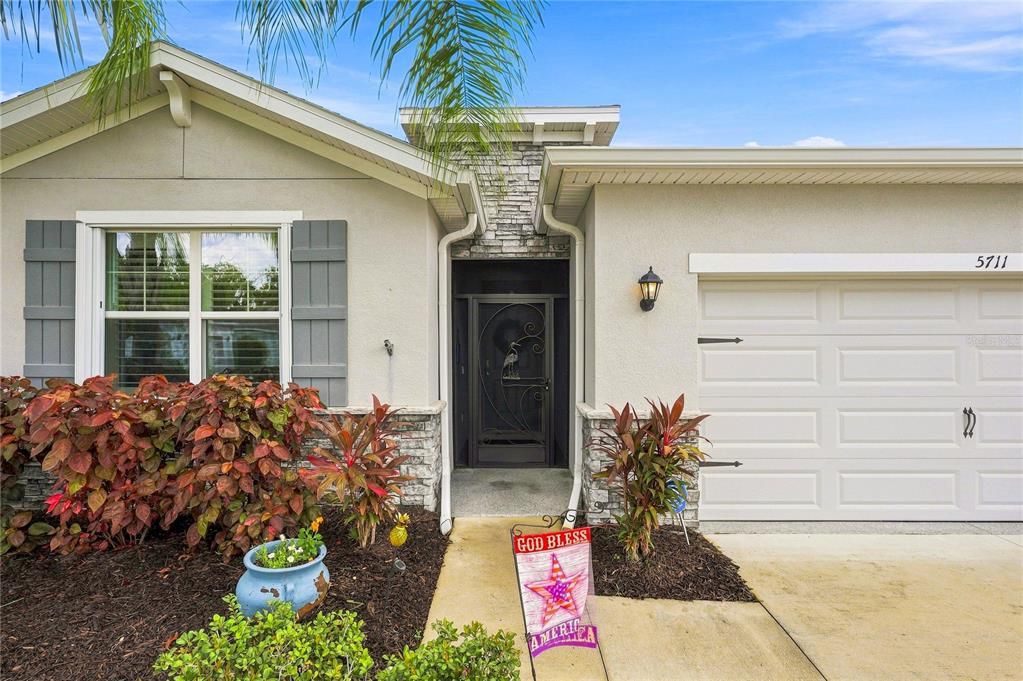 For Sale: $539,900 (4 beds, 2 baths, 2047 Square Feet)