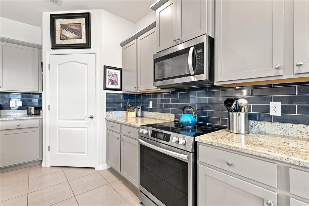 For Sale: $539,900 (4 beds, 2 baths, 2047 Square Feet)