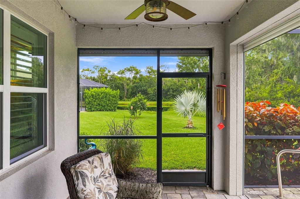 For Sale: $539,900 (4 beds, 2 baths, 2047 Square Feet)