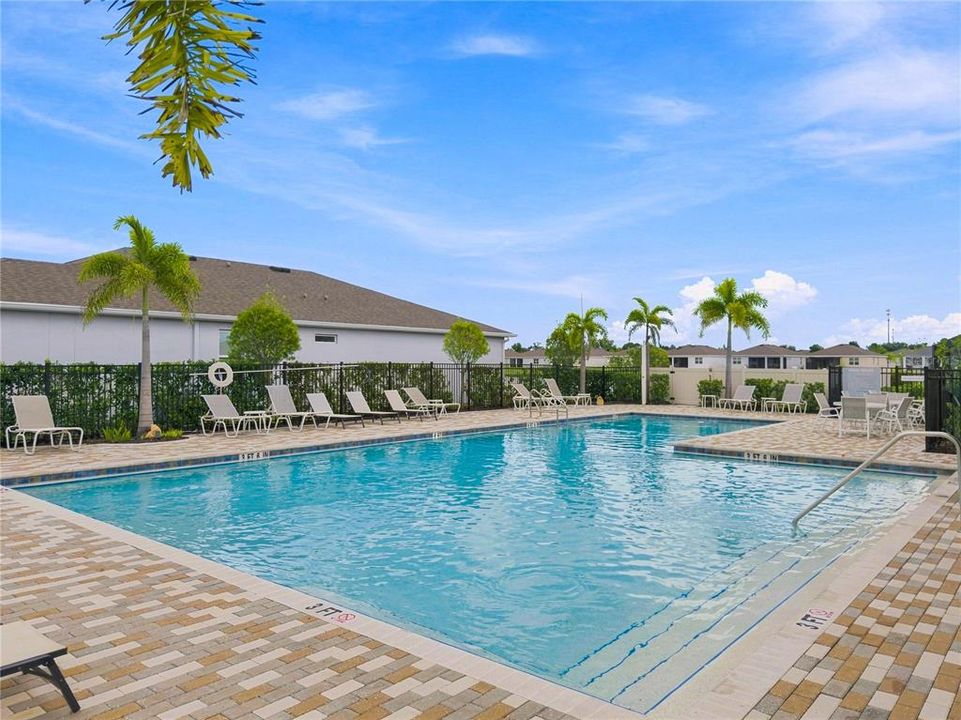 For Sale: $539,900 (4 beds, 2 baths, 2047 Square Feet)