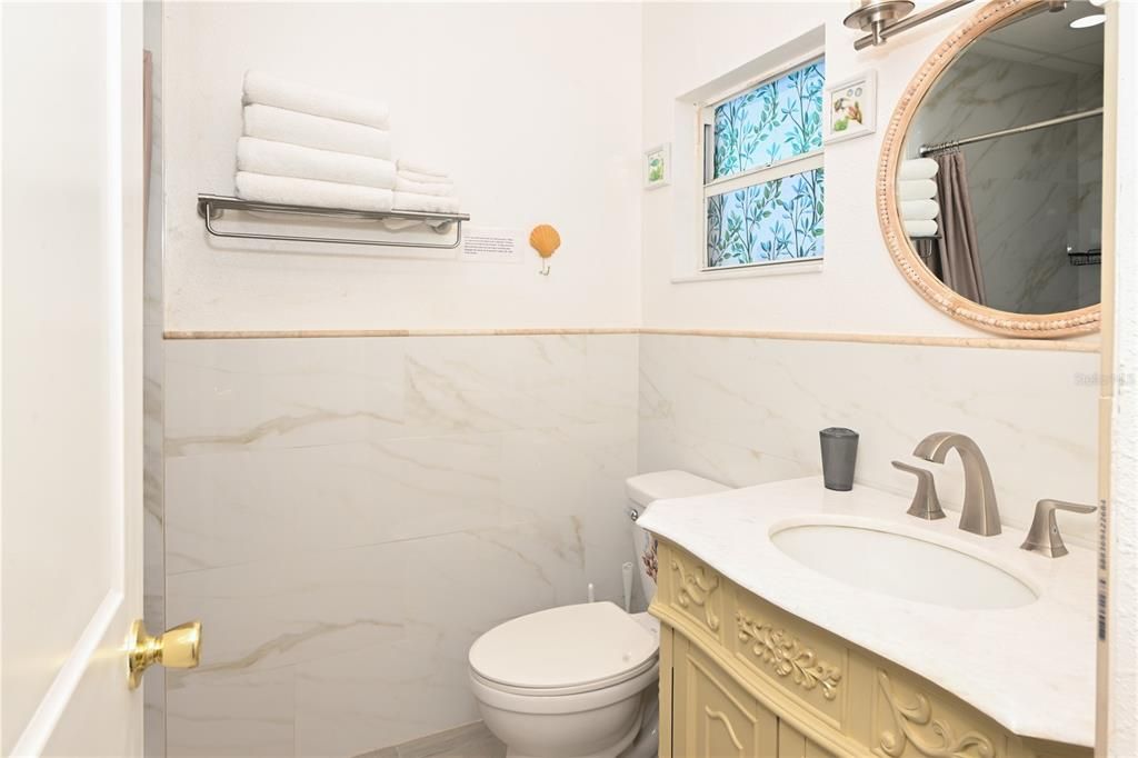 En Venta: $245,000 (1 camas, 1 baños, 317 Pies cuadrados)