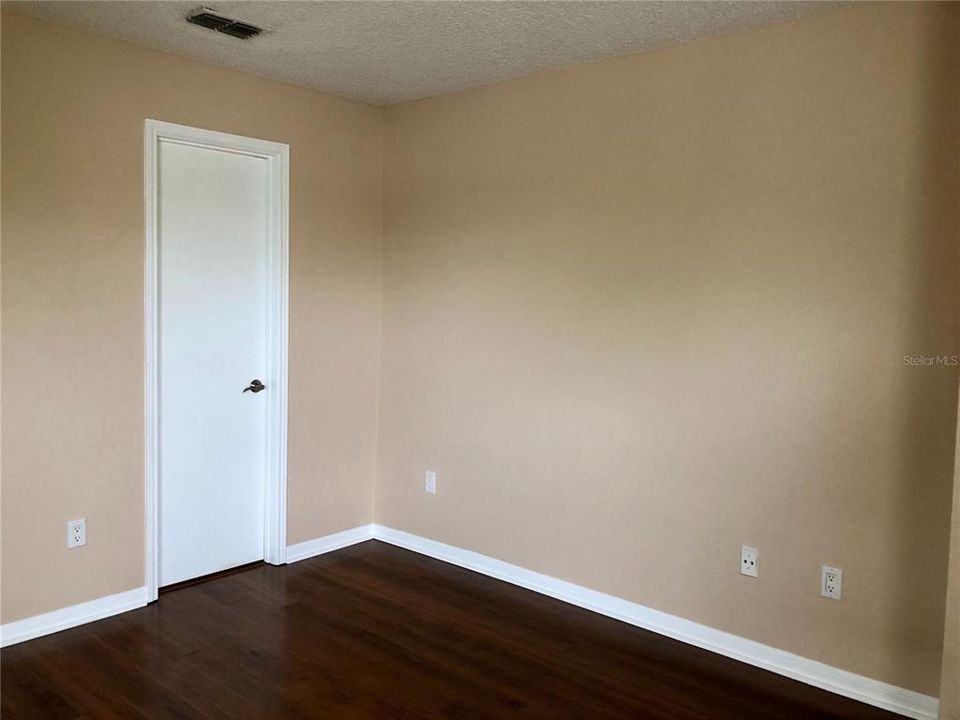 For Rent: $1,499 (2 beds, 2 baths, 1499 Square Feet)