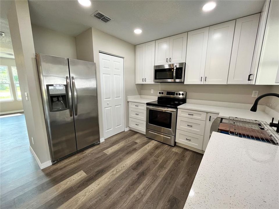 For Rent: $2,150 (4 beds, 2 baths, 1316 Square Feet)