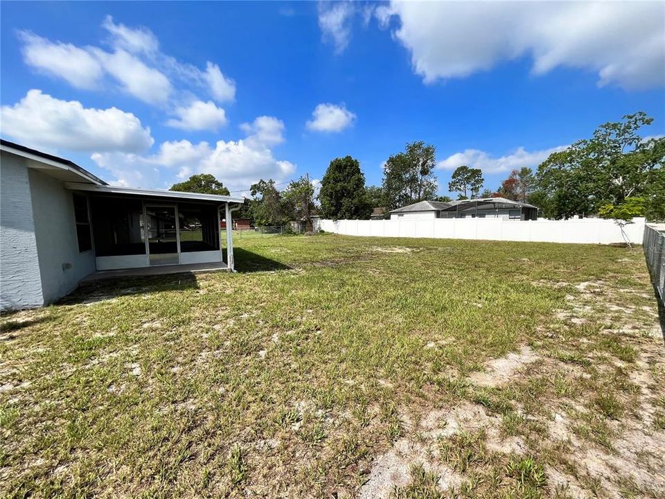 For Rent: $2,150 (4 beds, 2 baths, 1316 Square Feet)