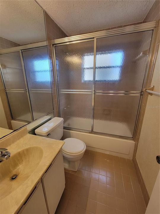 For Rent: $1,250 (2 beds, 2 baths, 1036 Square Feet)
