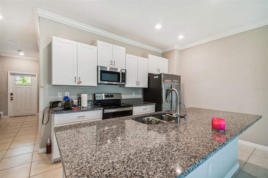 En Venta: $260,000 (3 camas, 2 baños, 1601 Pies cuadrados)