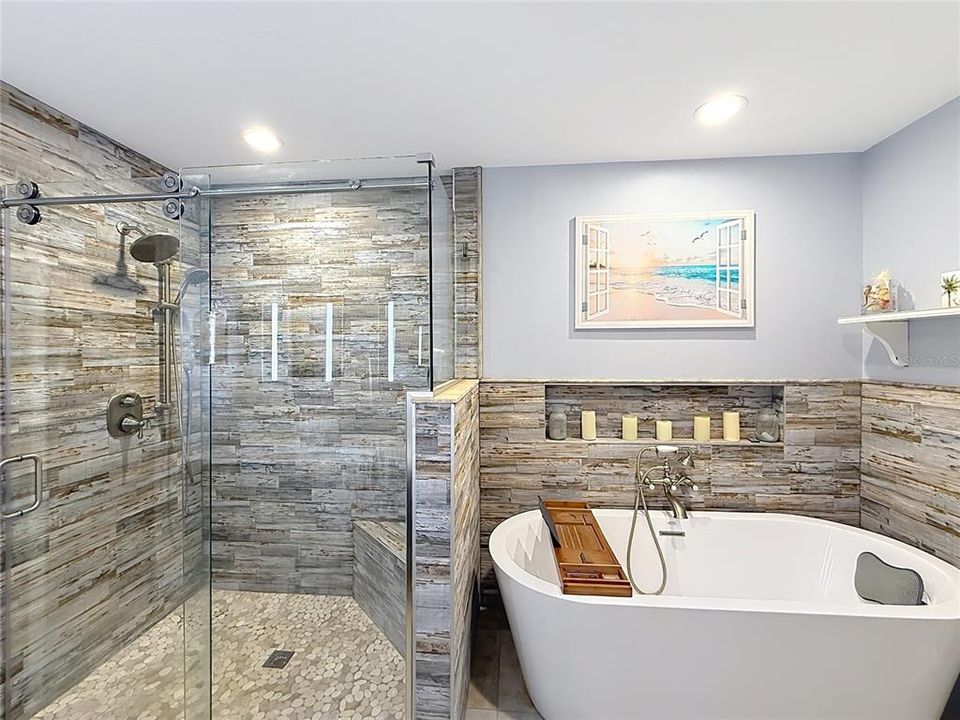 For Sale: $475,000 (3 beds, 3 baths, 2132 Square Feet)