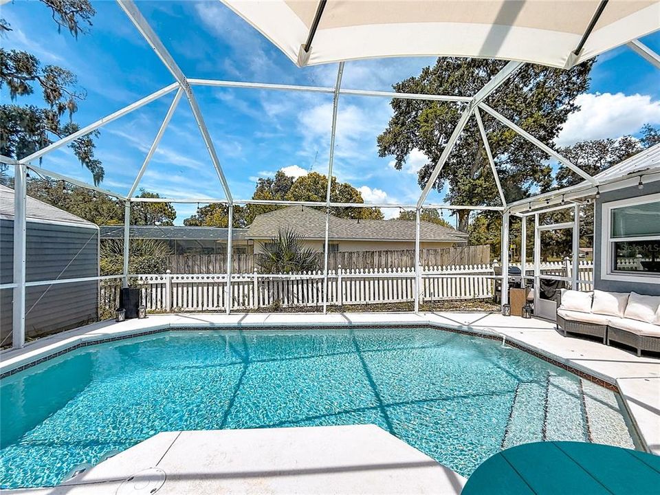 For Sale: $475,000 (3 beds, 3 baths, 2132 Square Feet)