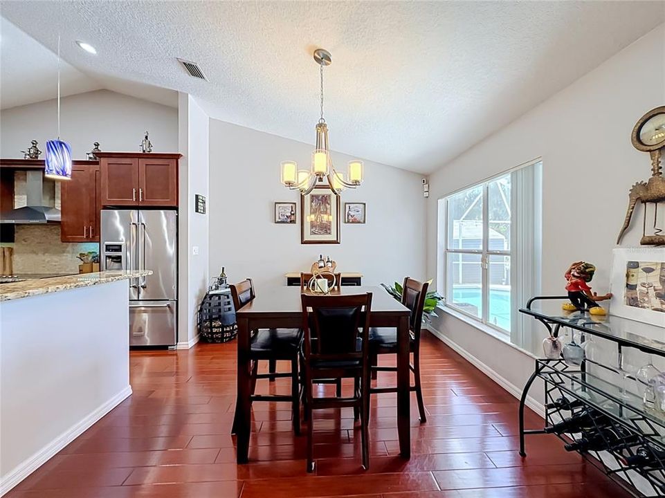 For Sale: $475,000 (3 beds, 3 baths, 2132 Square Feet)