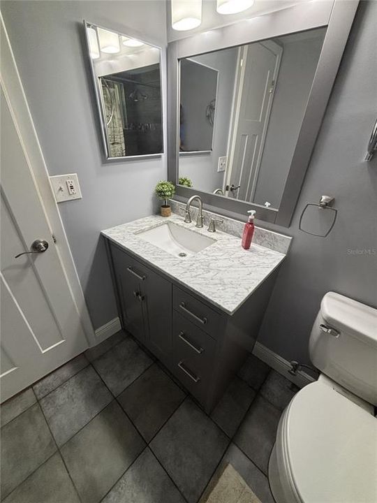 For Sale: $220,000 (2 beds, 2 baths, 1000 Square Feet)