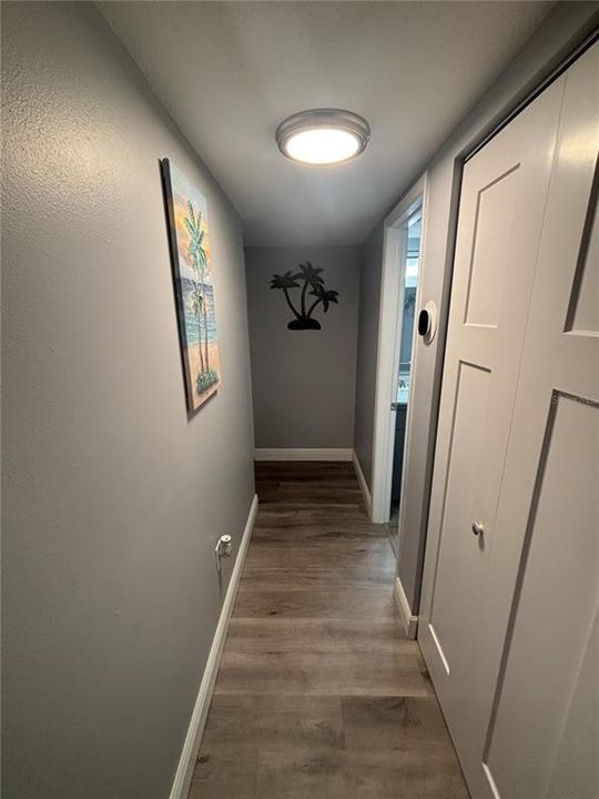 For Sale: $220,000 (2 beds, 2 baths, 1000 Square Feet)