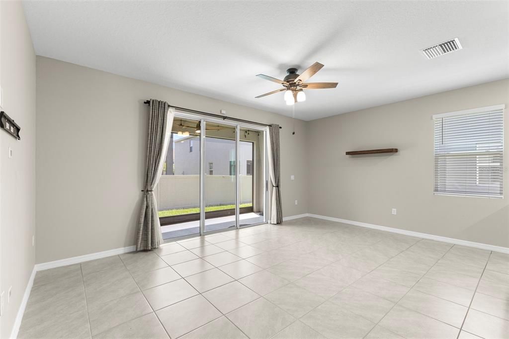 For Sale: $287,000 (3 beds, 2 baths, 1758 Square Feet)