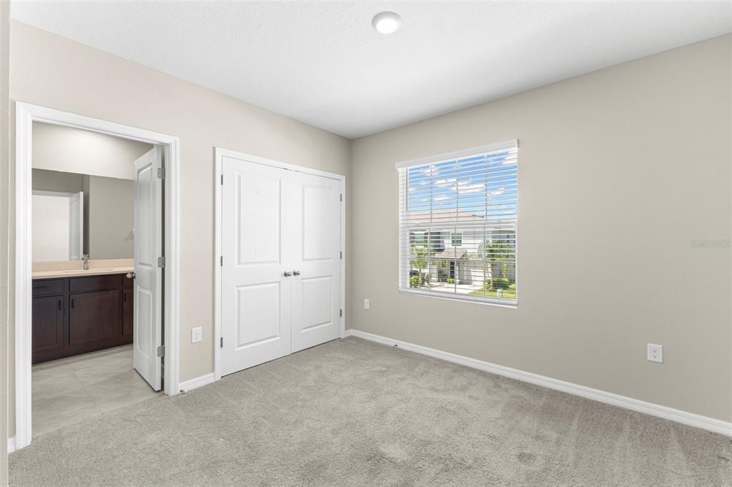 For Sale: $287,000 (3 beds, 2 baths, 1758 Square Feet)