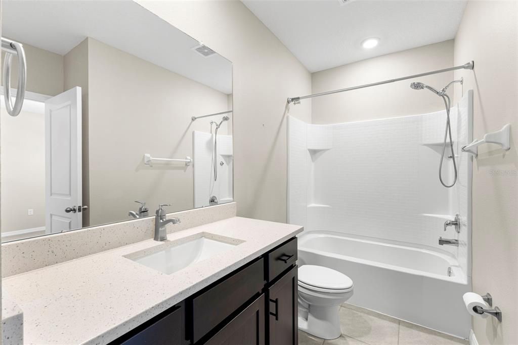 For Sale: $287,000 (3 beds, 2 baths, 1758 Square Feet)