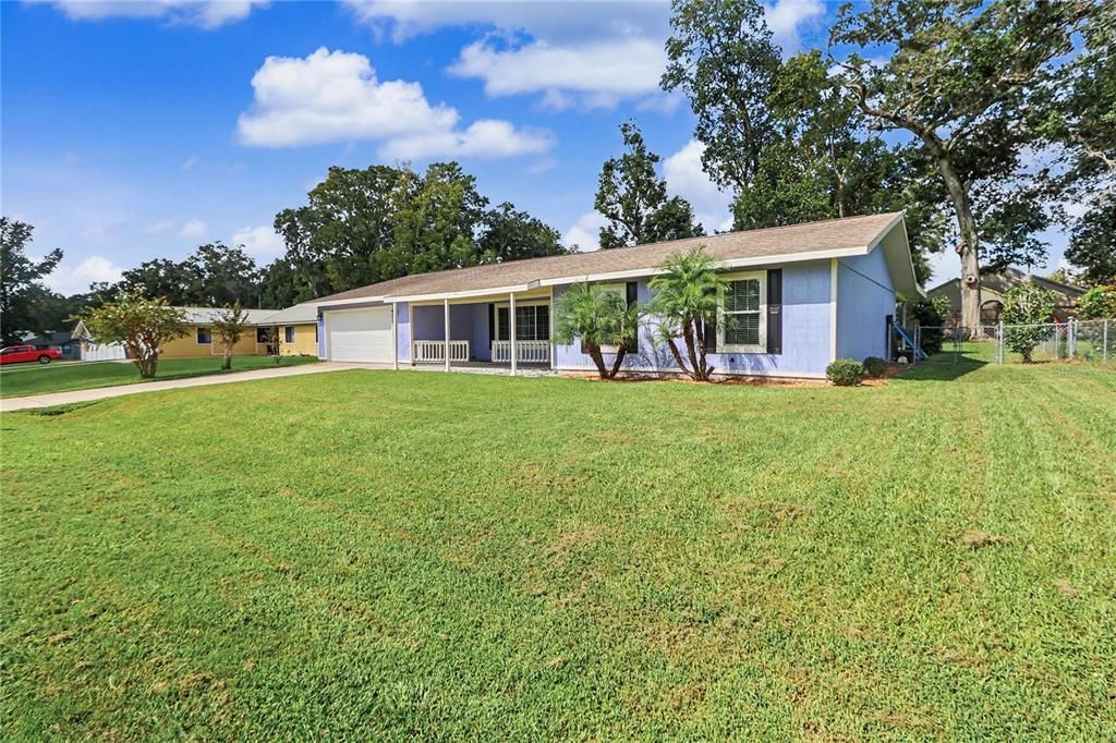 For Sale: $284,900 (3 beds, 2 baths, 1872 Square Feet)
