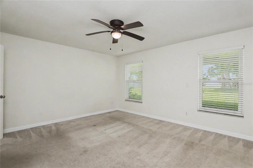 For Sale: $284,900 (3 beds, 2 baths, 1872 Square Feet)
