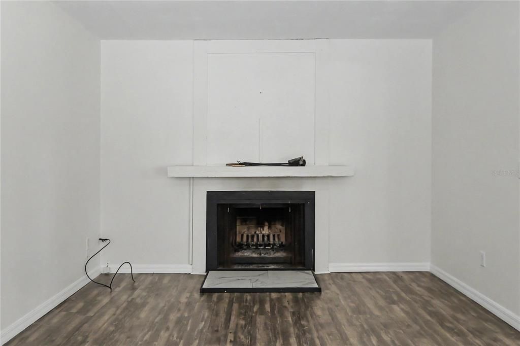 For Sale: $284,900 (3 beds, 2 baths, 1872 Square Feet)