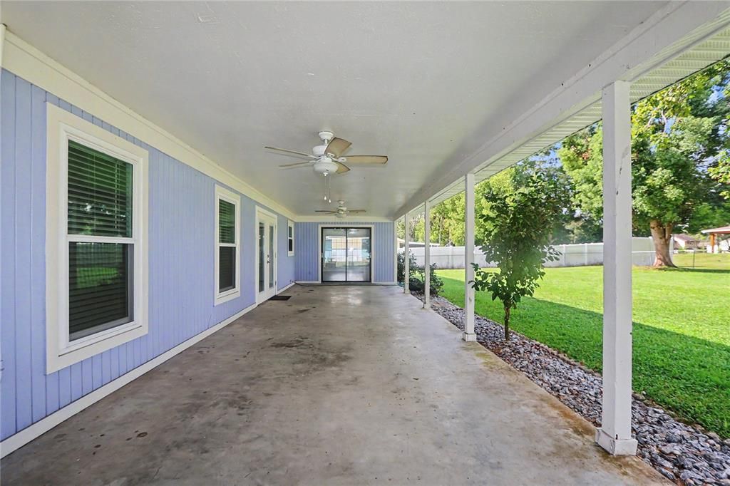 For Sale: $284,900 (3 beds, 2 baths, 1872 Square Feet)