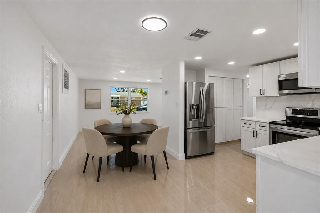 For Sale: $309,000 (3 beds, 2 baths, 1330 Square Feet)