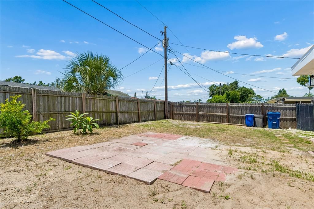 For Sale: $309,000 (3 beds, 2 baths, 1330 Square Feet)