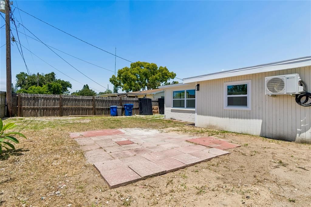 For Sale: $309,000 (3 beds, 2 baths, 1330 Square Feet)
