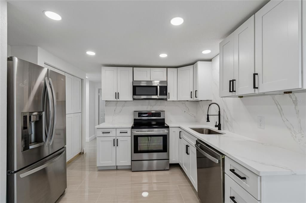 For Sale: $309,000 (3 beds, 2 baths, 1330 Square Feet)