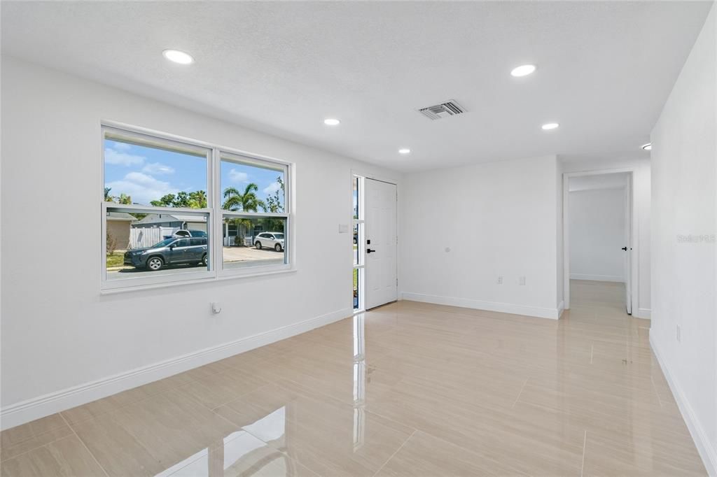 For Sale: $309,000 (3 beds, 2 baths, 1330 Square Feet)