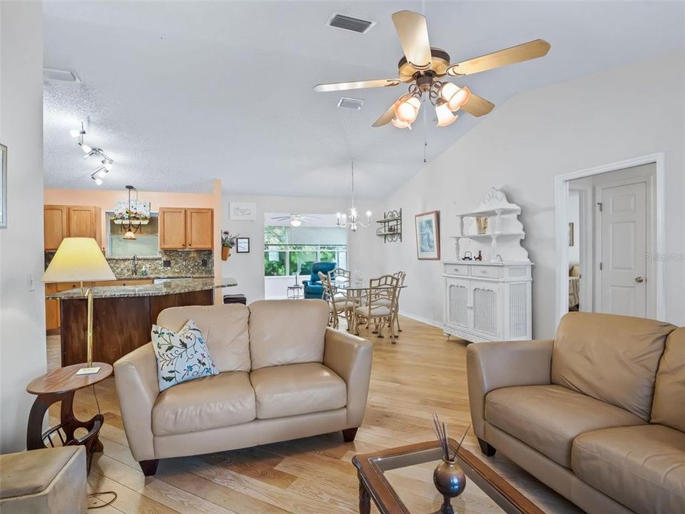 For Sale: $315,000 (3 beds, 2 baths, 1557 Square Feet)