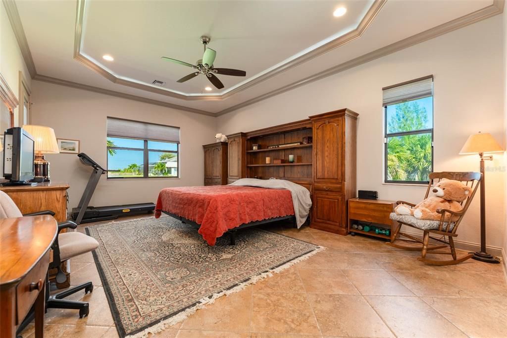 For Sale: $1,045,000 (4 beds, 2 baths, 2582 Square Feet)