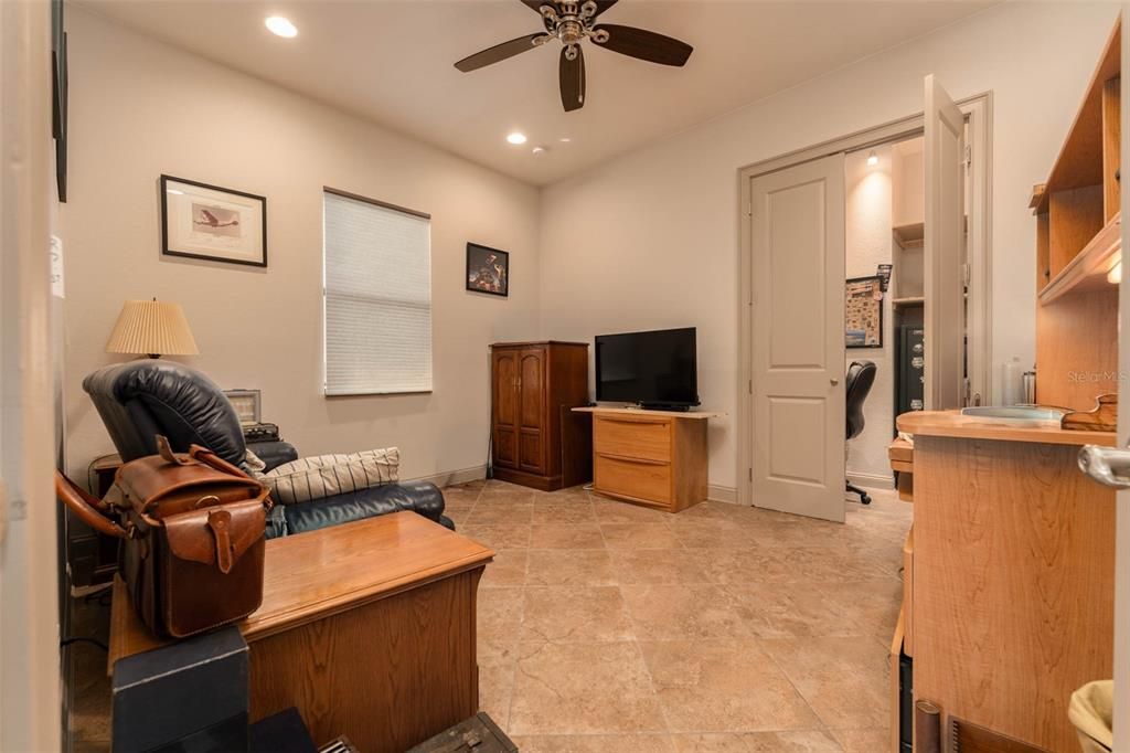 For Sale: $1,045,000 (4 beds, 2 baths, 2582 Square Feet)