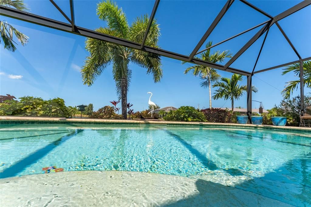 For Sale: $1,045,000 (4 beds, 2 baths, 2582 Square Feet)
