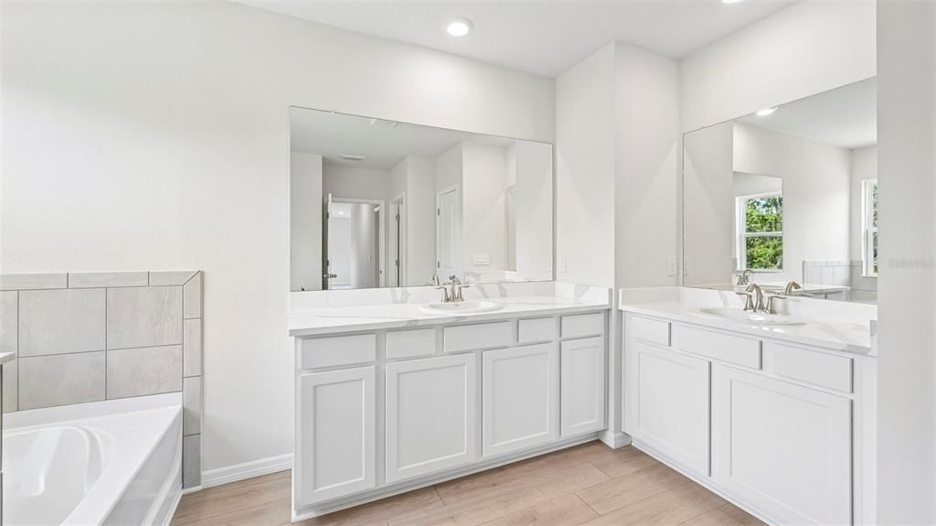 For Sale: $572,990 (5 beds, 4 baths, 3975 Square Feet)