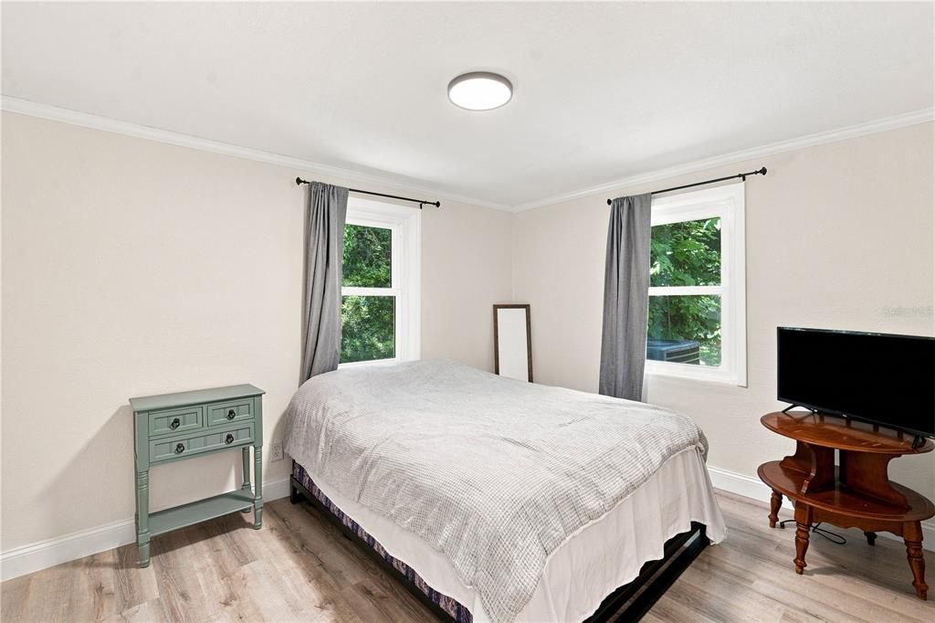 For Sale: $314,900 (4 beds, 2 baths, 1535 Square Feet)