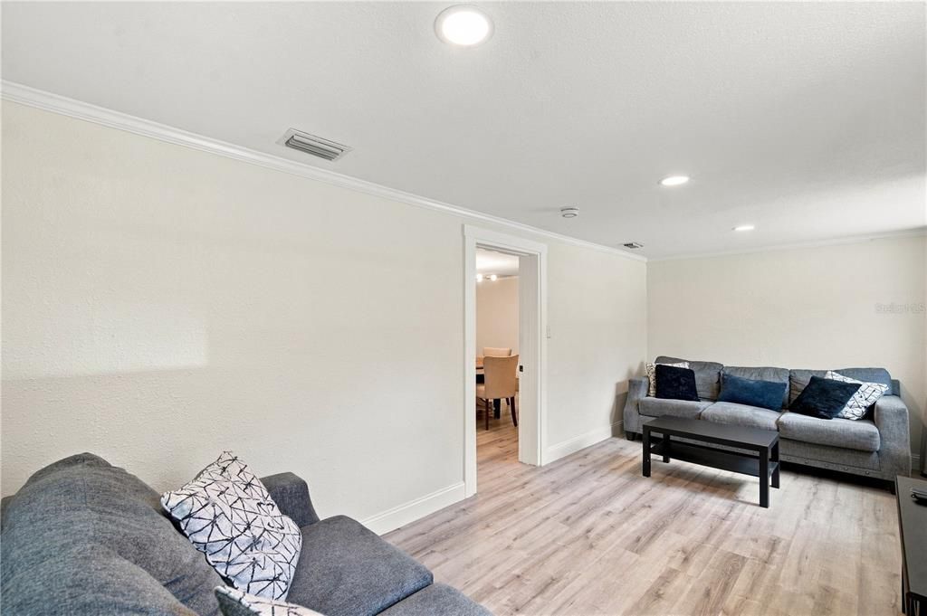 For Sale: $314,900 (4 beds, 2 baths, 1535 Square Feet)
