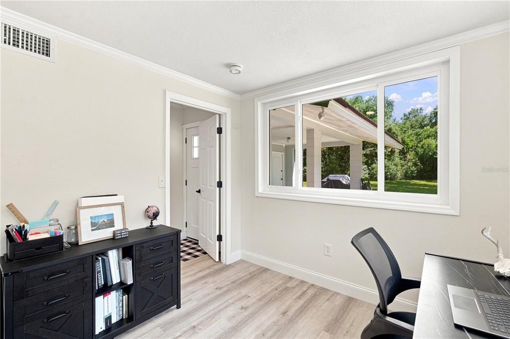 For Sale: $314,900 (4 beds, 2 baths, 1535 Square Feet)