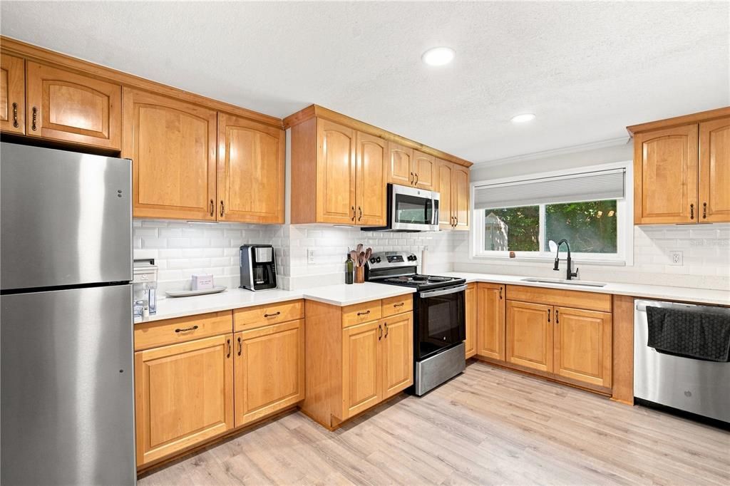 For Sale: $314,900 (4 beds, 2 baths, 1535 Square Feet)