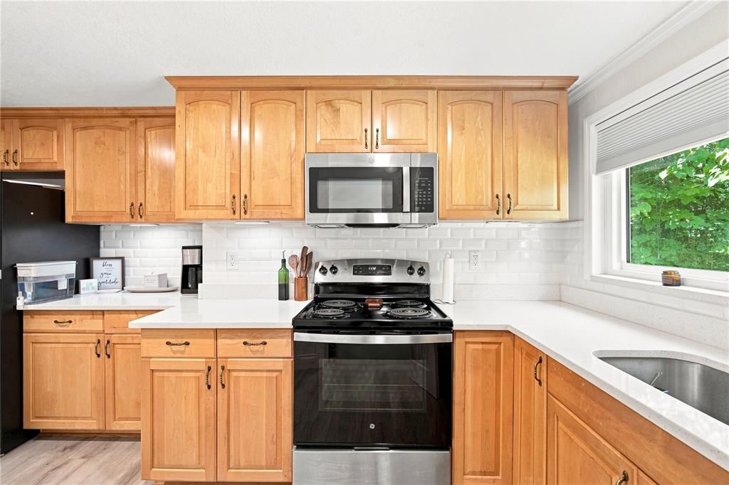 For Sale: $314,900 (4 beds, 2 baths, 1535 Square Feet)