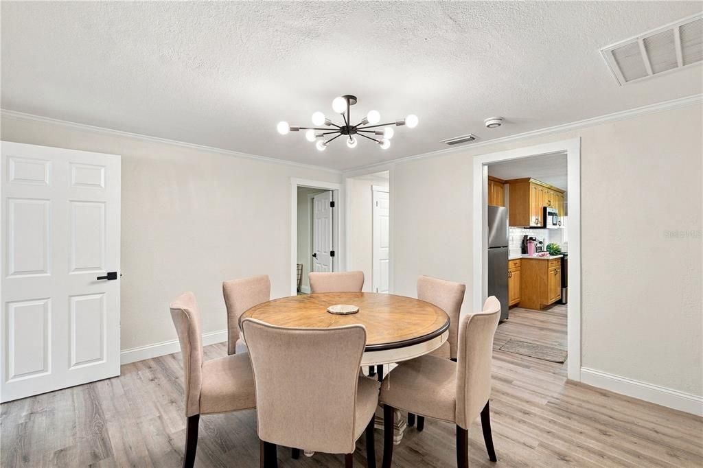 For Sale: $314,900 (4 beds, 2 baths, 1535 Square Feet)