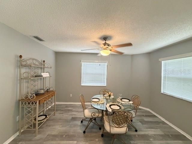For Rent: $2,100 (2 beds, 2 baths, 1360 Square Feet)