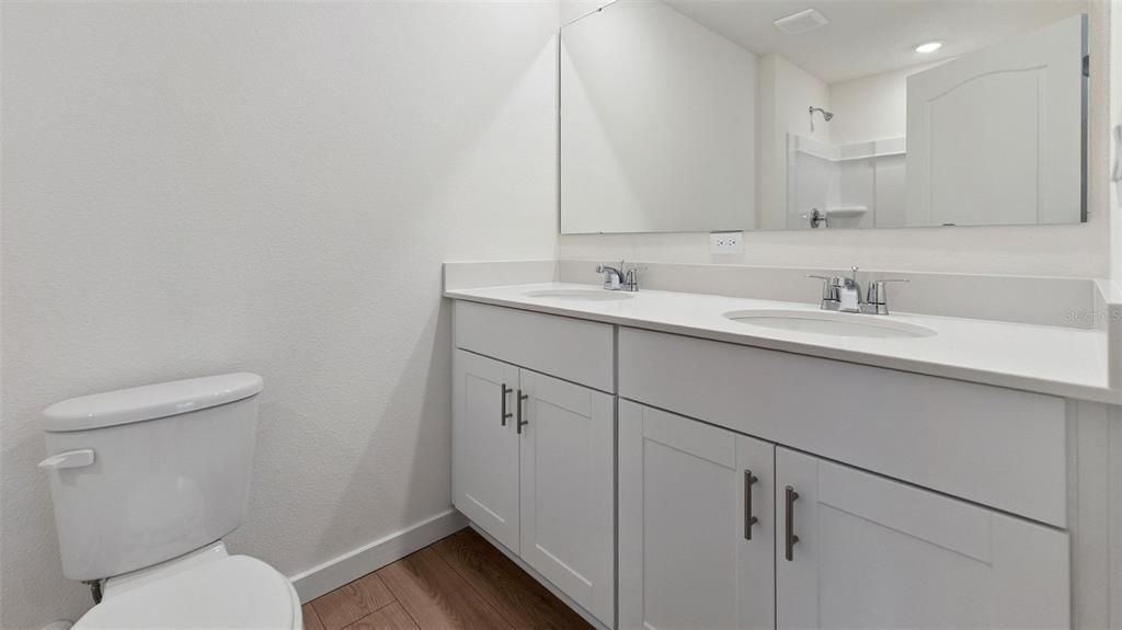 For Sale: $329,990 (4 beds, 2 baths, 1498 Square Feet)