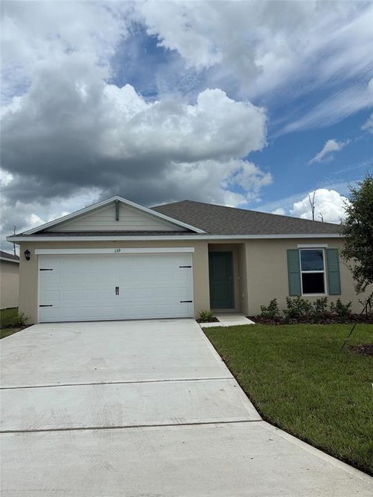 For Sale: $329,990 (4 beds, 2 baths, 1498 Square Feet)