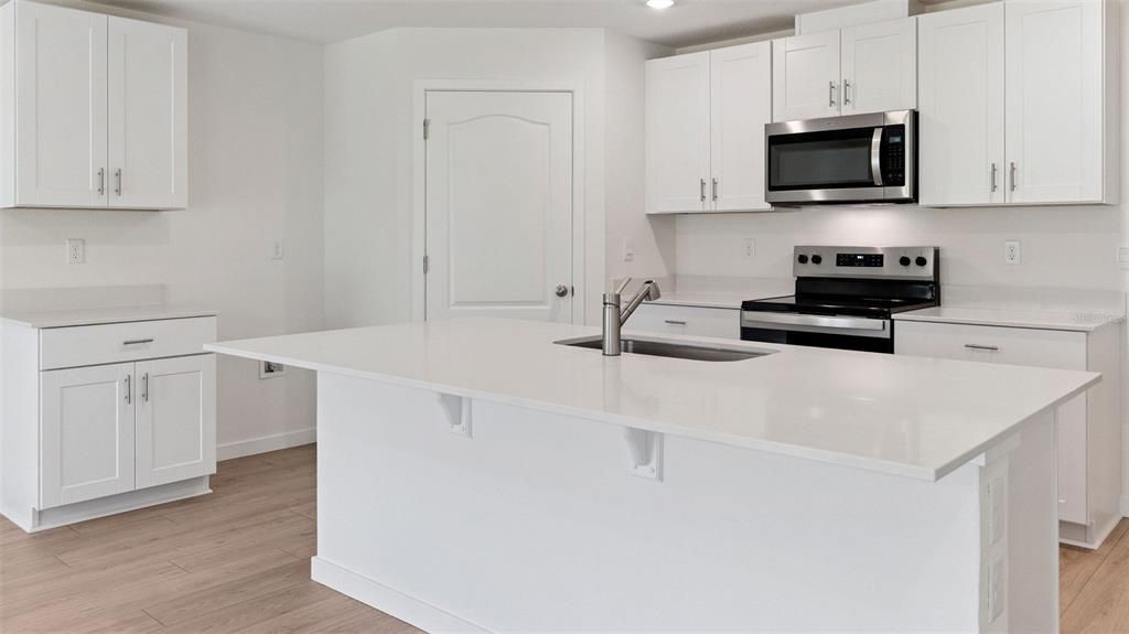 For Sale: $329,990 (4 beds, 2 baths, 1498 Square Feet)