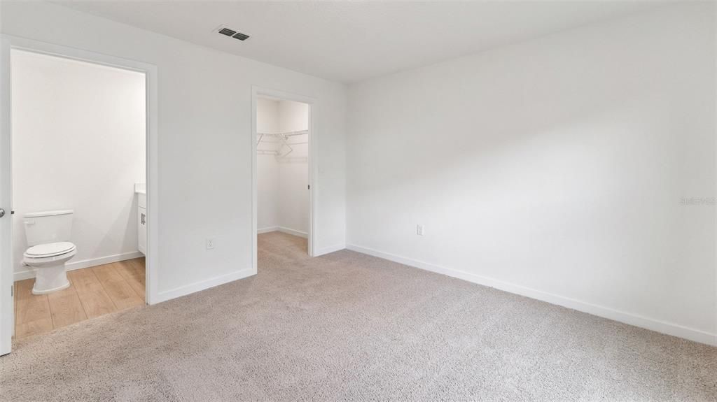 For Sale: $329,990 (4 beds, 2 baths, 1498 Square Feet)