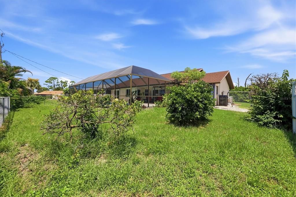 For Sale: $333,700 (3 beds, 2 baths, 1557 Square Feet)